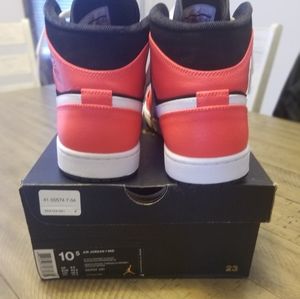 Air Jordan 1 Mid Infareds Men size 10.5